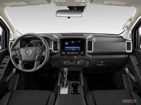 2023 Nissan Frontier Pictures: | U.S. News