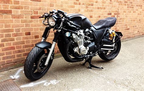 Yamaha XJR 1300 custom - Return of the Cafe Racers