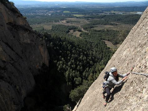 Guided Rock Climbing in Montserrat – Barcelona – Marc Vilaplana