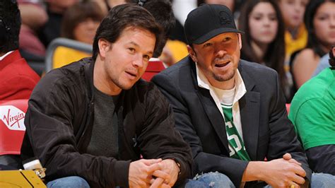 Mark and Donnie Wahlberg Opening Restaurant Called Wahlburgers – The Hollywood Reporter