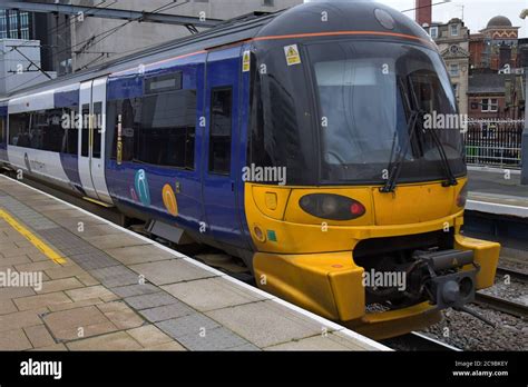 Class 333 train hi-res stock photography and images - Alamy