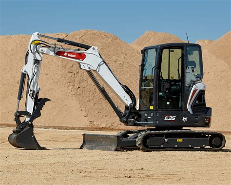 Bobcat E35 Mini Excavator | Delecca's