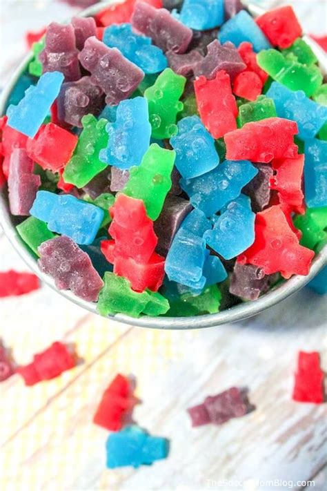 How to Make Homemade Gummy Bears with JELLO in 2022 | Homemade gummy ...