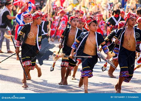 T nalak Festival editorial photo. Image of tnalakfestival - 132164481