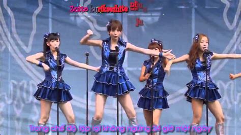 Akb48 - Heavy Rotation LIVE - YouTube