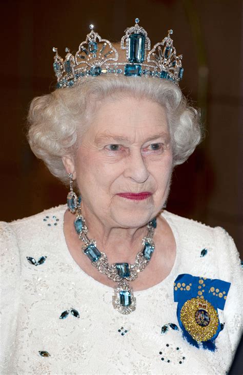 Queen Elizabeth’s Tiaras: Photos and History of her Most Lavish Tiaras – WWD