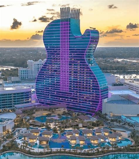 L'hôtel en forme de guitare en Floride est maintenant ouvert - Flytrippers