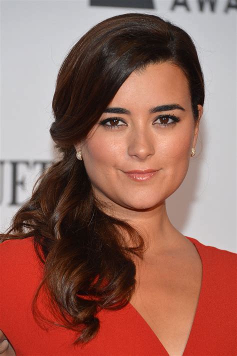 COTE de PABLO at 66th Annual Tony Awards in New York – HawtCelebs