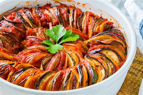 Classic Summertime Ratatouille is a Simple + Impressive Clean Eating ...