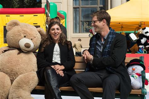 Mayim Bialik Soars Into the Holidays on Lifetime's 'The Flight Before Christmas' (VIDEO)