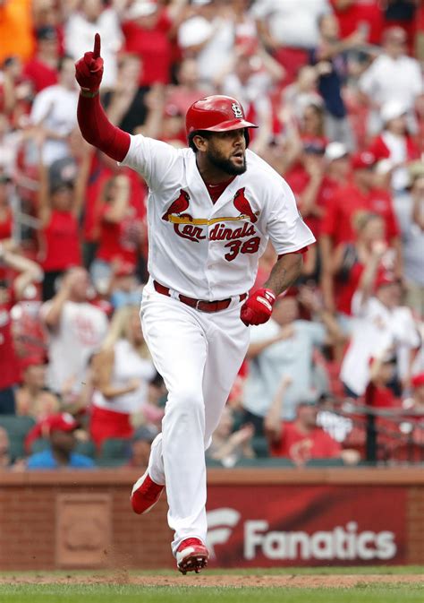 Martinez's single lifts Cardinals over Rockies | Baseball | pantagraph.com