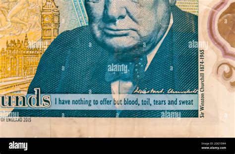 Portrait of sir winston churchill on five pound banknote hi-res stock photography and images - Alamy