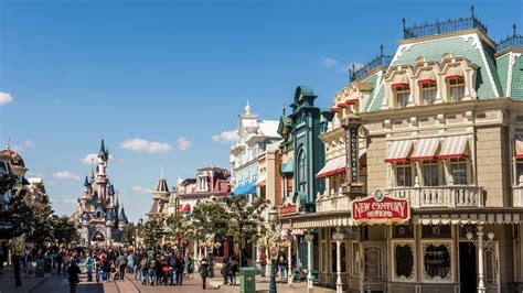 Close-up on the movies behind Main Street, U.S.A. at Disneyland Paris