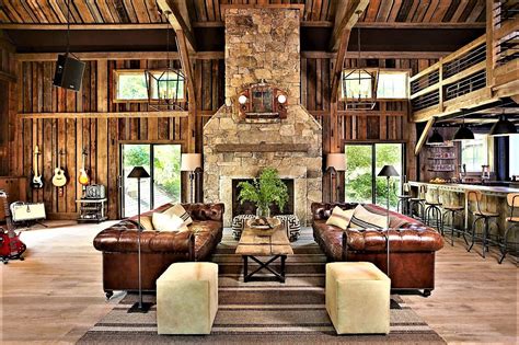 34 Incredible Barndominium Interiors