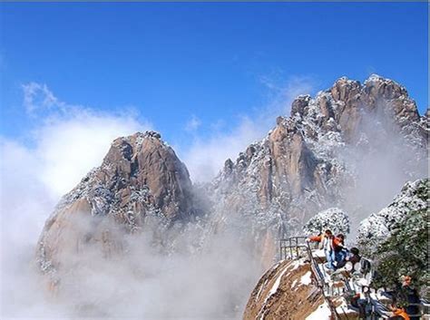 Visiting Huangshan Mountain in winter | Into China Travel