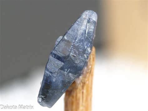 Corundum mineral information and data