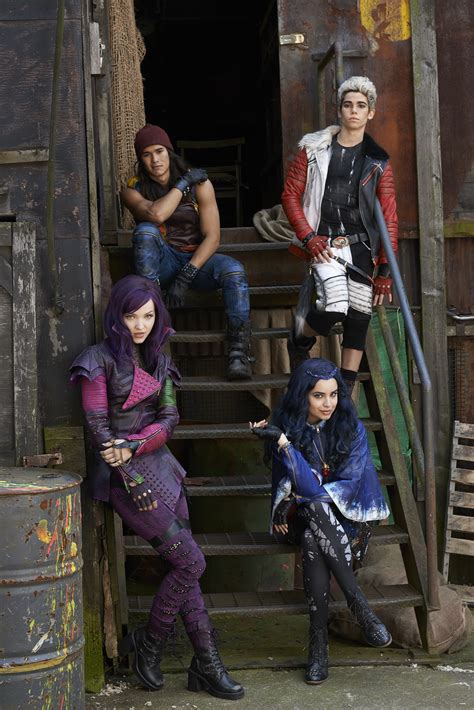 Image - Cast of Descendants.jpg - Disney Wiki