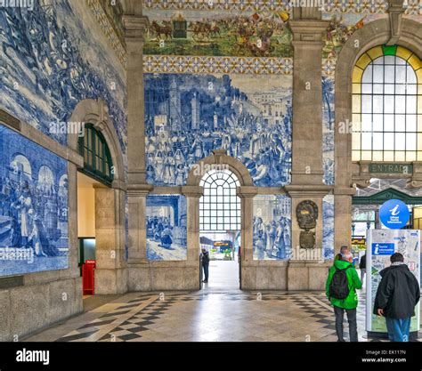 PORTUGAL PORTO THE TRAIN STATION SAO BENTO WITH BLUE AND COLOURED TILES WITH HISTORICAL SCENES ...