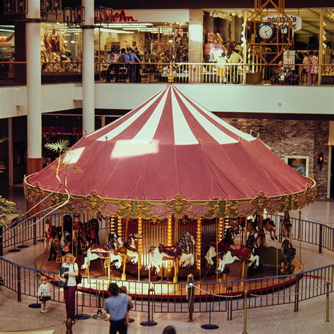 South Coast Plaza’s Carousels Through the Years – South Coast Plaza