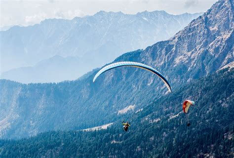 solang_valley_paragliding_india | CuddlyNest Travel Blog