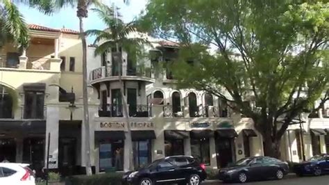 A Quick Walking Tour of Beautiful Downtown Naples FL - YouTube