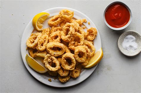 Italian Fried Calamari (Calamari Fritti) Recipe