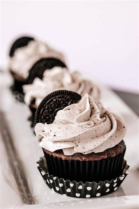 Oreo Cupcakes – EASY - Quick - Simple Chocolate Oreo Cookie Cupcakes Recipe – BEST Homemade ...