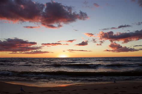 Lake Michigan sunset | Sunset, Sunrise sunset, Sunset photos