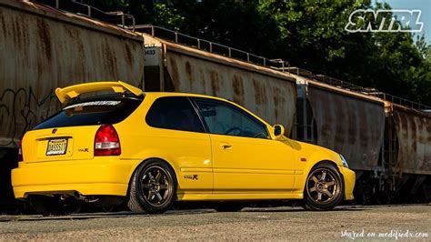 Custom yellow Honda Civic Ek9 Type R - ModifiedX