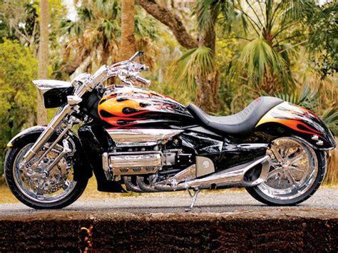 Honda Valkyrie Custom - reviews, prices, ratings with various photos