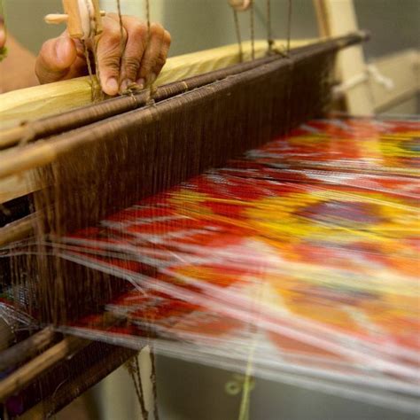 N O M A D I C on Instagram: "Ikat Weaving 🧡 . #ikat #weaving #handloom #uzbekistan" | Weaving ...