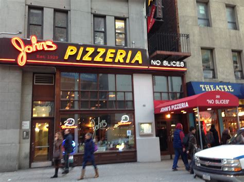 John’s Pizzeria Review | New York (Times Square), NY