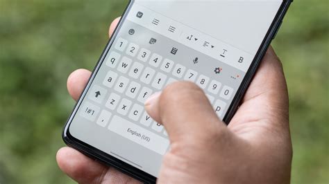 How To Make The Keyboard Bigger On Your Android Phone