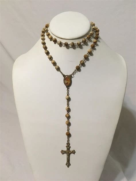 Vintage rosary necklace | EstateSales.org