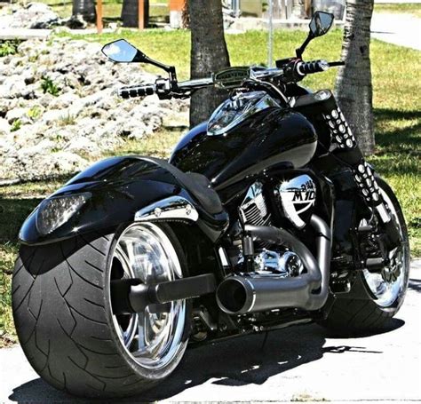 Suzuki Boulevard M109R - Intruder M1800R Muscle Custom