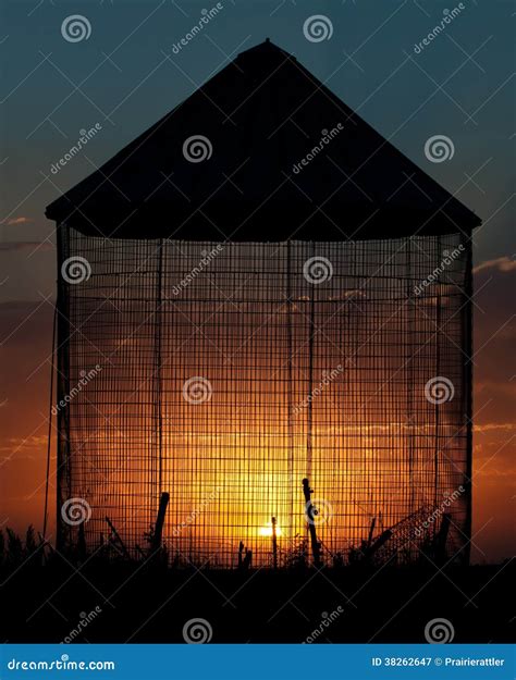 Grain Bin Sunset Silhouette Stock Image - Image of sunrise, sunset: 38262647