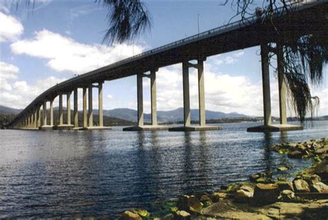 Tasman Bridge (Hobart, 1964) | Structurae