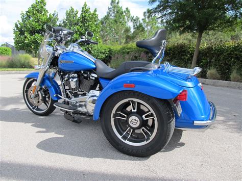 Harley Davidson Trike Dimensions : 2019 Trike motoren | Harley-Davidson ...