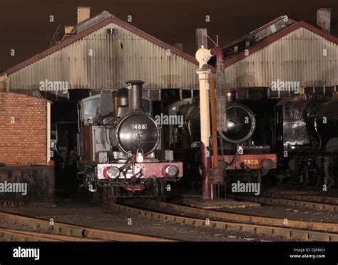 GWR 1400 Class 0-4-2T No. 1466 & 7800 Class 4-6-0 No.7808 Cookham Stock Photo, Royalty Free ...