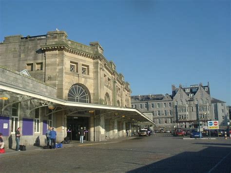 Aberdeen Railway Station © Stanley Howe :: Geograph Britain and Ireland