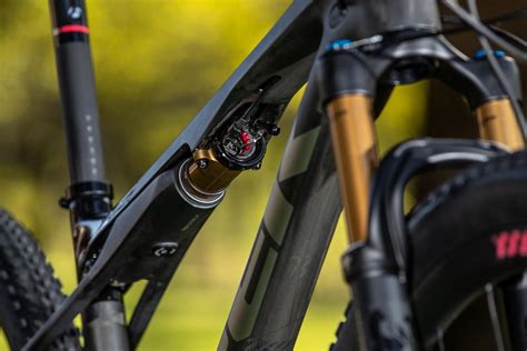 Trek Supercaliber offers a radical suspension redesign - MBR