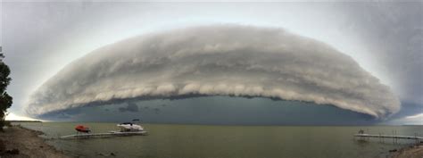 Dangerous Power of Nature : Spectacular Shelf Clouds