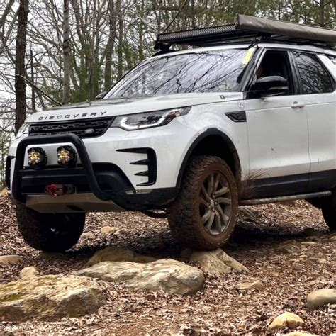 2018 Land Rover Discovery HSE Build – Seek Off-Road Adventures in Comfort - offroadium.com