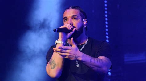 Drake Confirms He's Heading On Tour In 2023 | iHeart