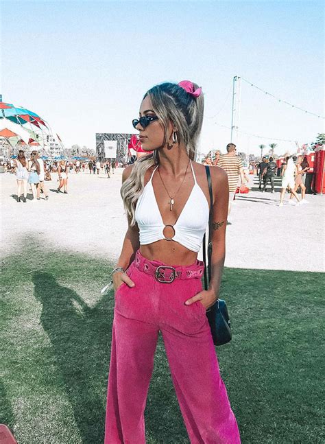 10 Music Festival Outfits to Copy - Inspired By This