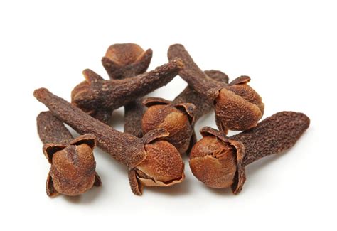 Harvesting Cloves For Cooking - When To Pick Cloves In The Garden