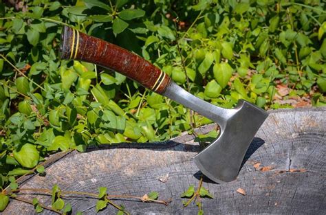 Best Camping Hatchet: Prices, Buying Guide, Expert's Advice, Reviews