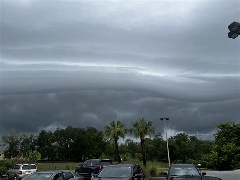 Shelf clouds from the past two days : r/weather