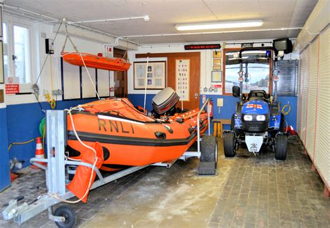 Port Isaac Beach - Photo "RNLB Copeland Bell" :: British Beaches