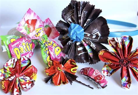 25 Genius Recycled Candy Wrapper Crafts - Single Girl's DIY